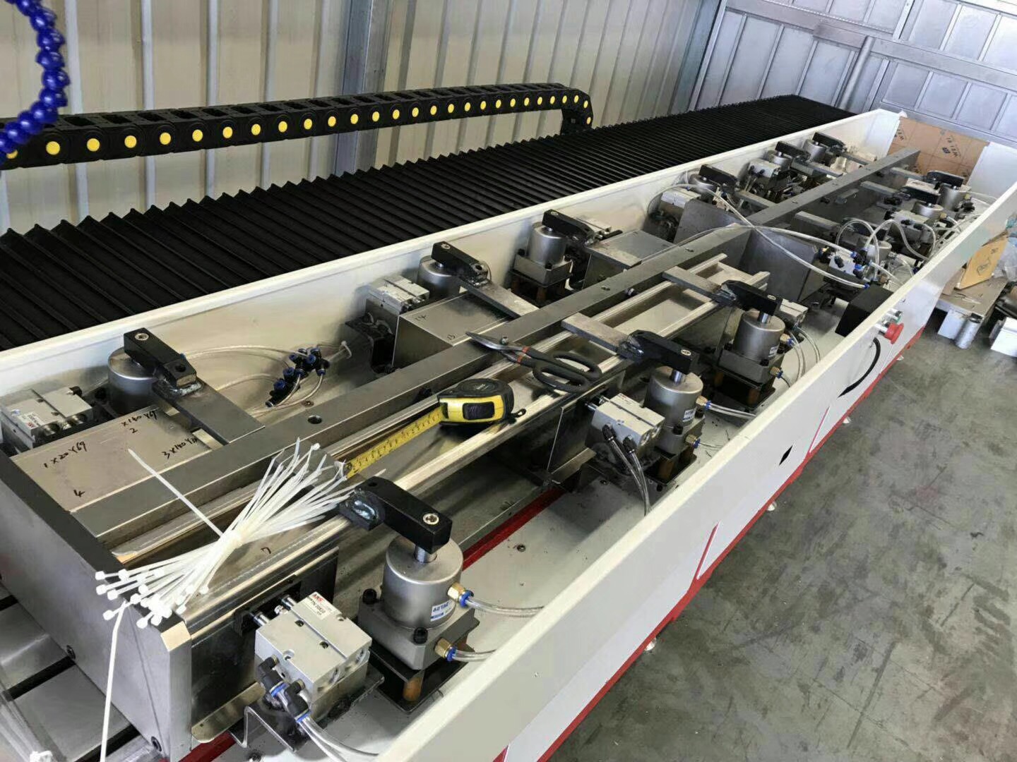 熱熔鉆孔機(jī)出現(xiàn)故障時如何輕松搞定？